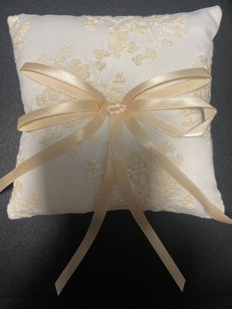 Gold ring new arrivals bearer pillow