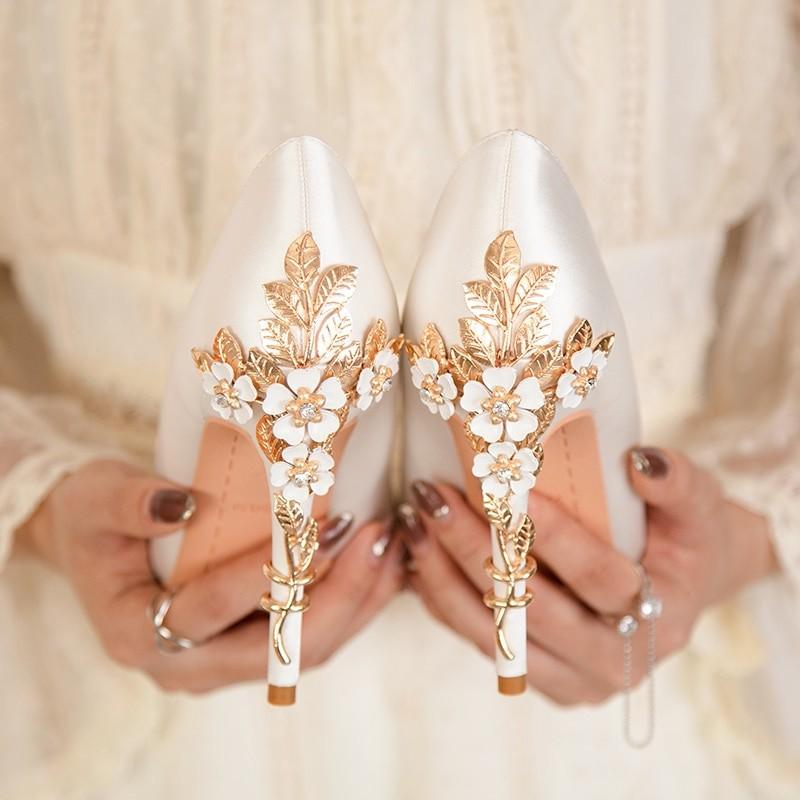 Chic Lace Bridal Shoes Pumps 4 Inch Stiletto Heels White Wedding Shoes High  Heels With Flower