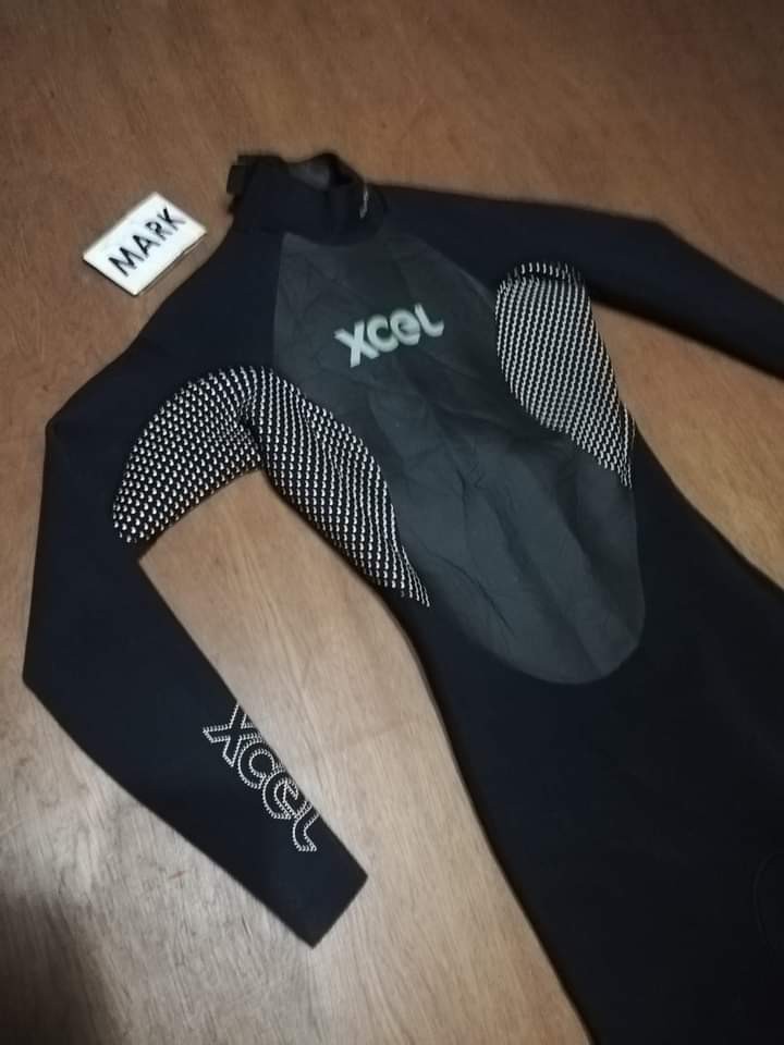 Xcel wetsuit, Women's Fashion, Swimwear, Rash guard on Carousell