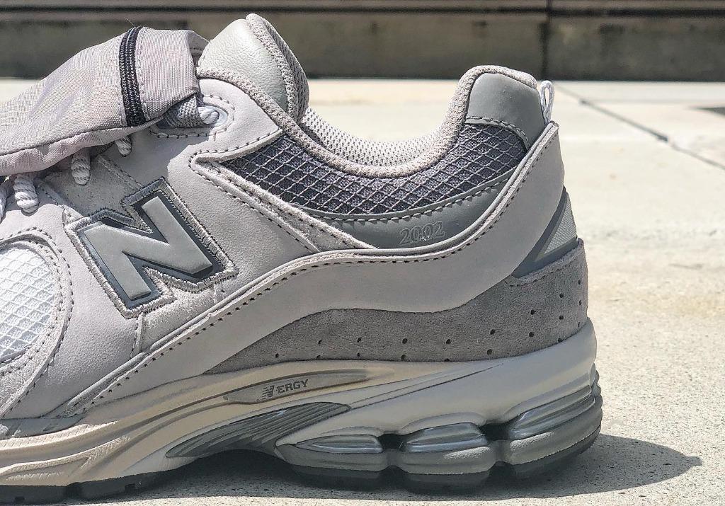 快人一步!!! 全新鞋款 正版 2002RVC New Balance 2002R 系列 (不是2002RVA), 男裝, 鞋, 波鞋 ...