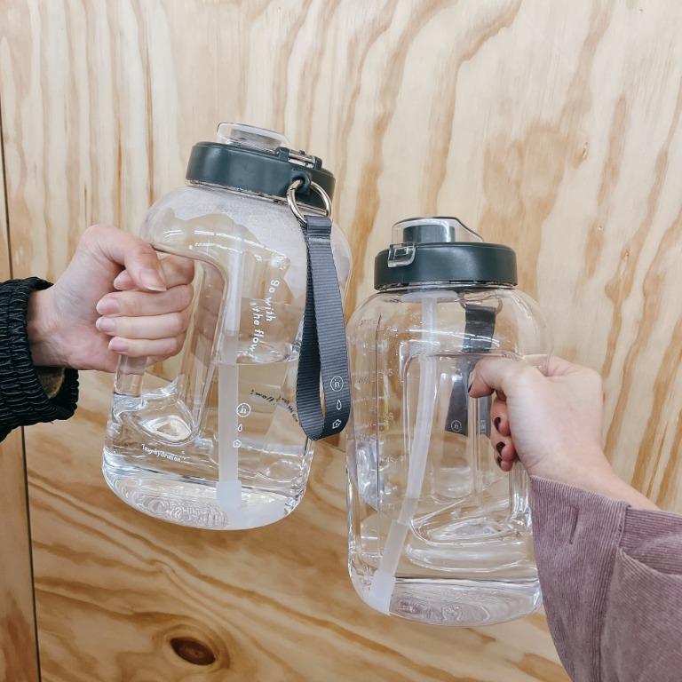 全新 台灣設計品牌 Intuition Lab. 2.5L 大容量水壺 灰, 家具及居家用品, 廚具和餐具, 食物整理及儲存在旋轉拍賣