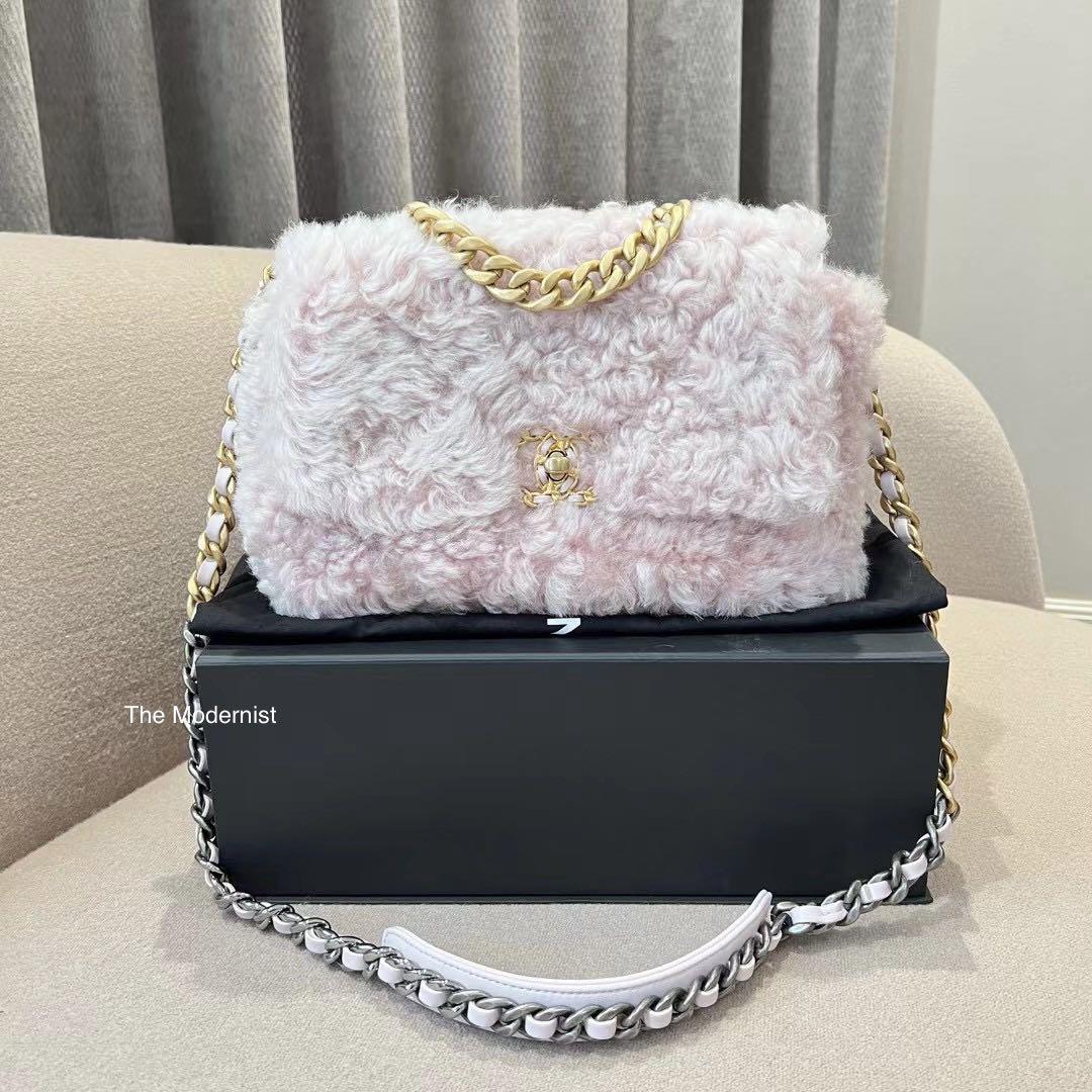 Chanel 19 shearling 2025 bag