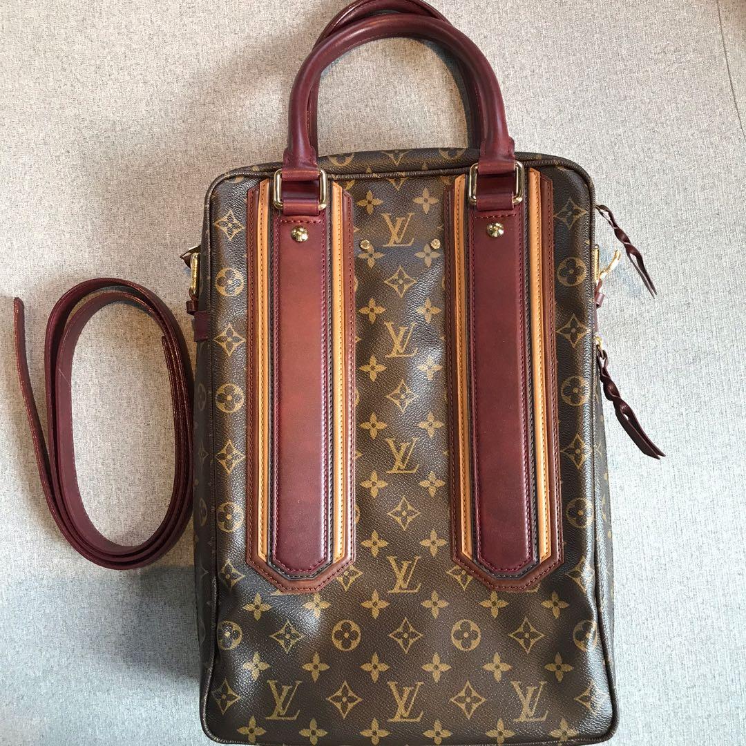 Men's Leather & Luxury Bags Collection - LOUIS VUITTON