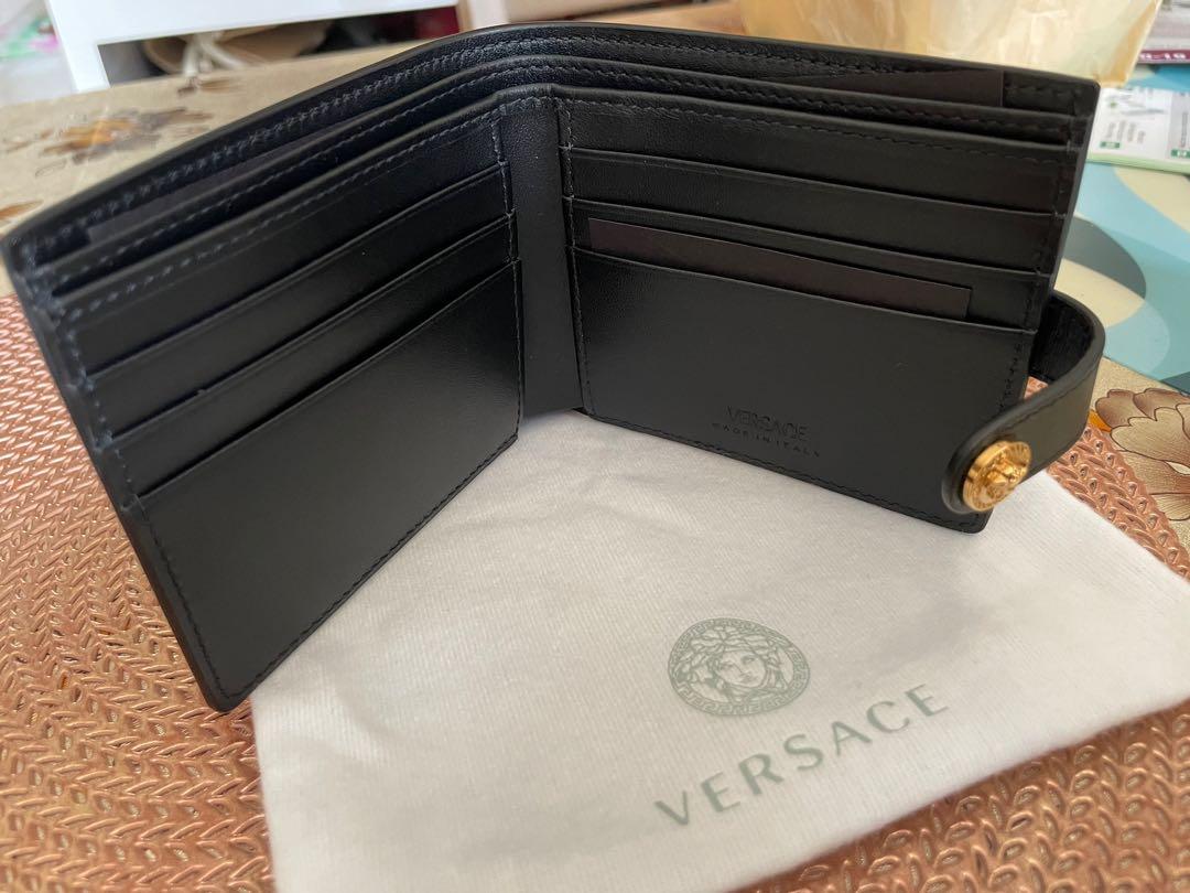 [Authentic] Versace Wallet with Gold Medusa, Men's Fashion, Watches