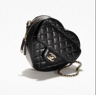 Chanel White Quilted Lambskin CC in Love Heart Bag Clutch on Chain