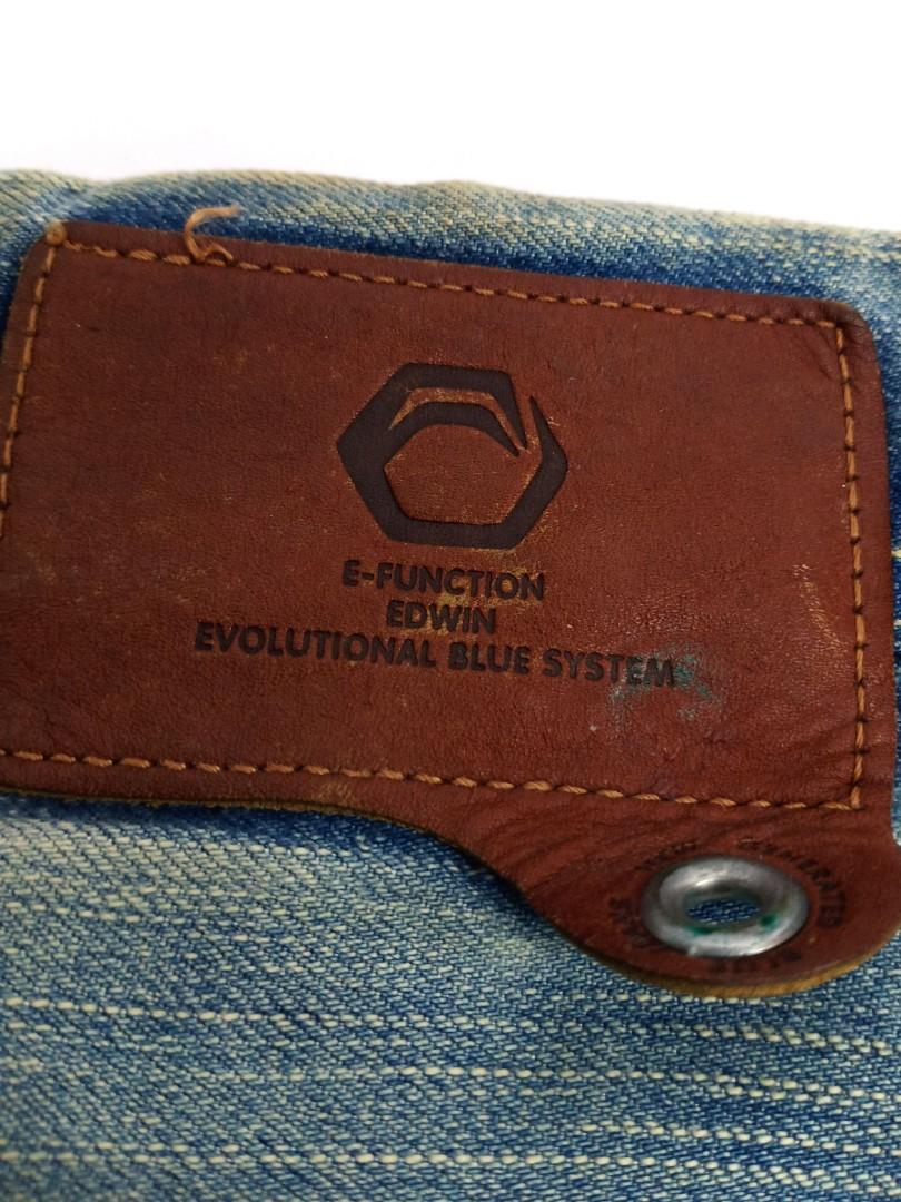 Edwin E function jeans 32 (Category: Jeans) located in Banting. Submitted by zonefashion (Listing ID 1169861489, Image 2). Description: Assalamualaikum..... ✔️Condition item: 7/10 terbaik ✔️ade comot2 ✔️colour: biru 226 ✔️ukuran:32 inch pinggang 42 inch panjang ✔️design cun .... kompem puas hati ✔️original item from Edwin ✔️untuk respond pantas serius buyer bole wassup.. https://kingzone.wasap.my.
