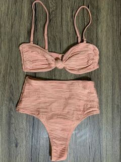(Category: ) located in . Submitted by mdcloset (Listing ID 1169996355, Image 1). Description: .