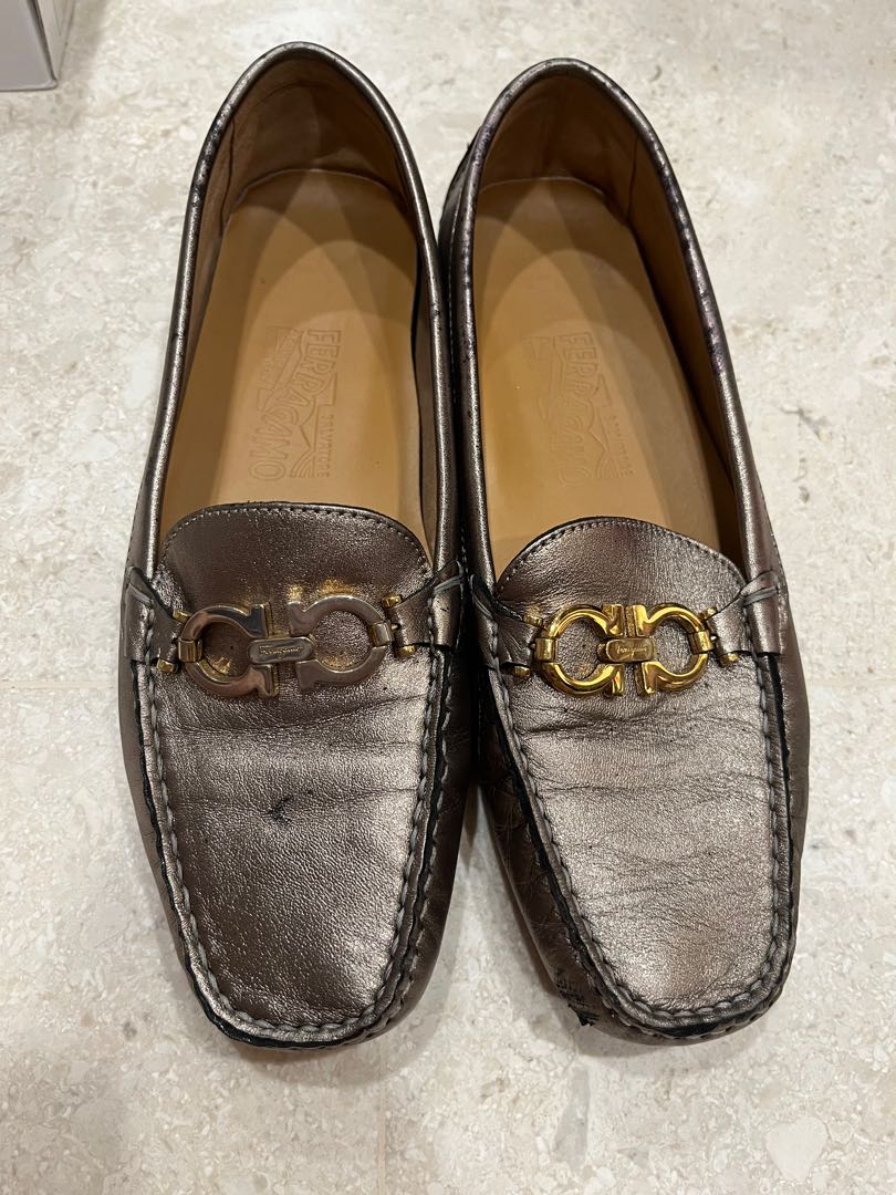 Ferragamo Loafers, Women's Fashion, Footwear, Loafers on Carousell