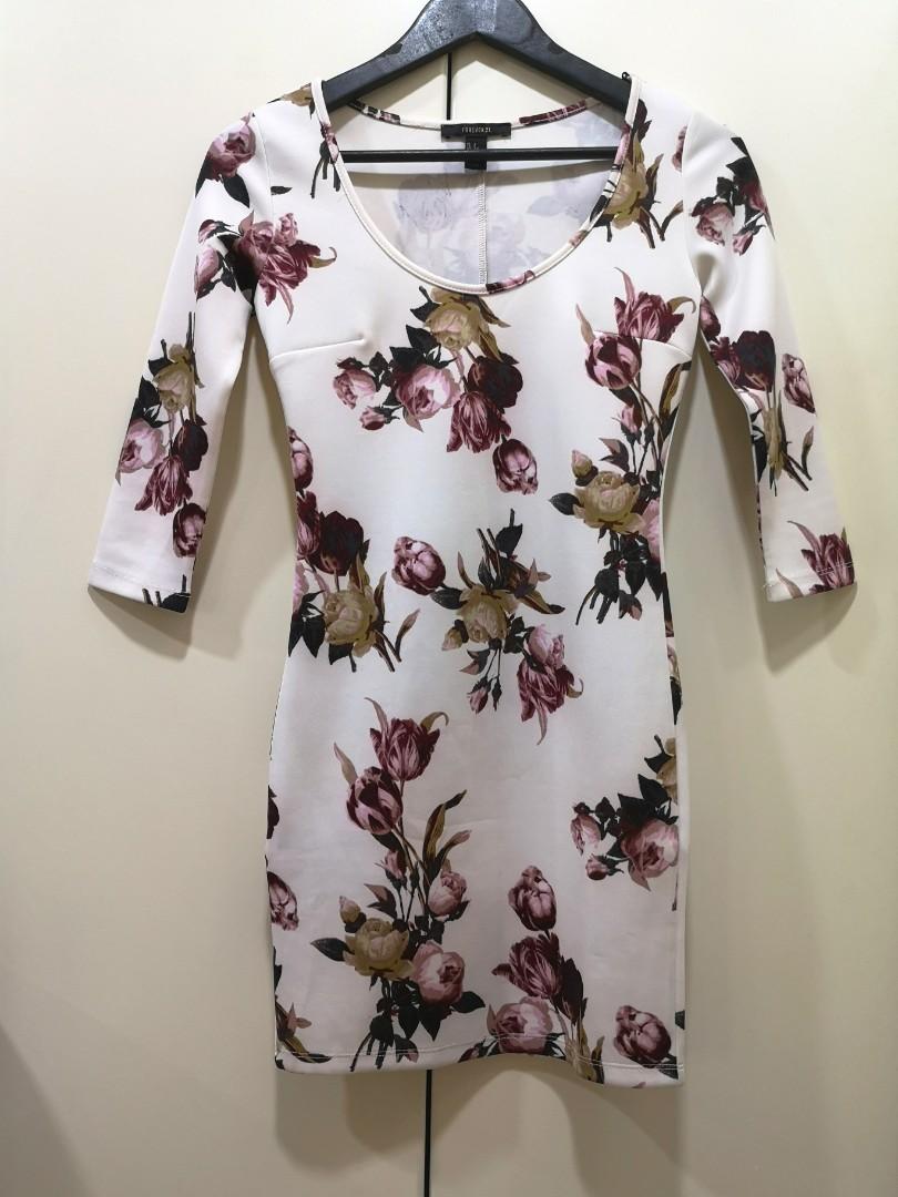 Forever 21 floral bodycon dress outlet
