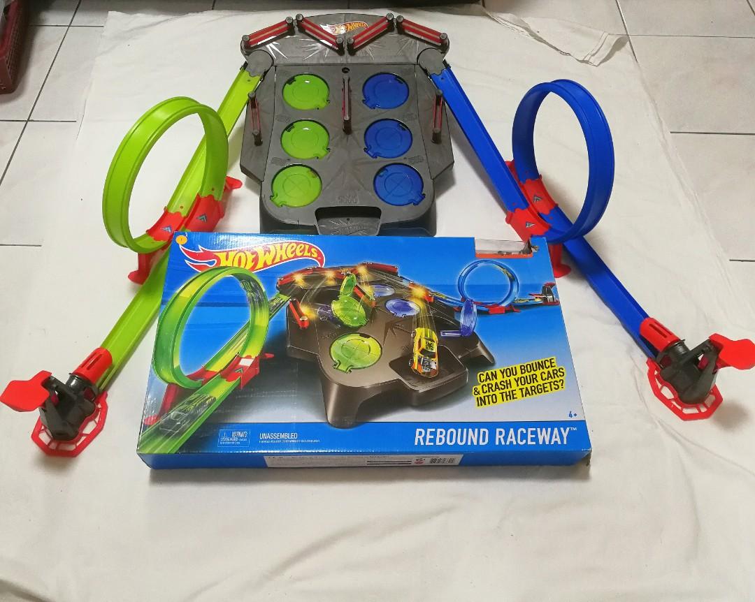 Hotwheels Rebound Raceway Track Set Hot Wheels