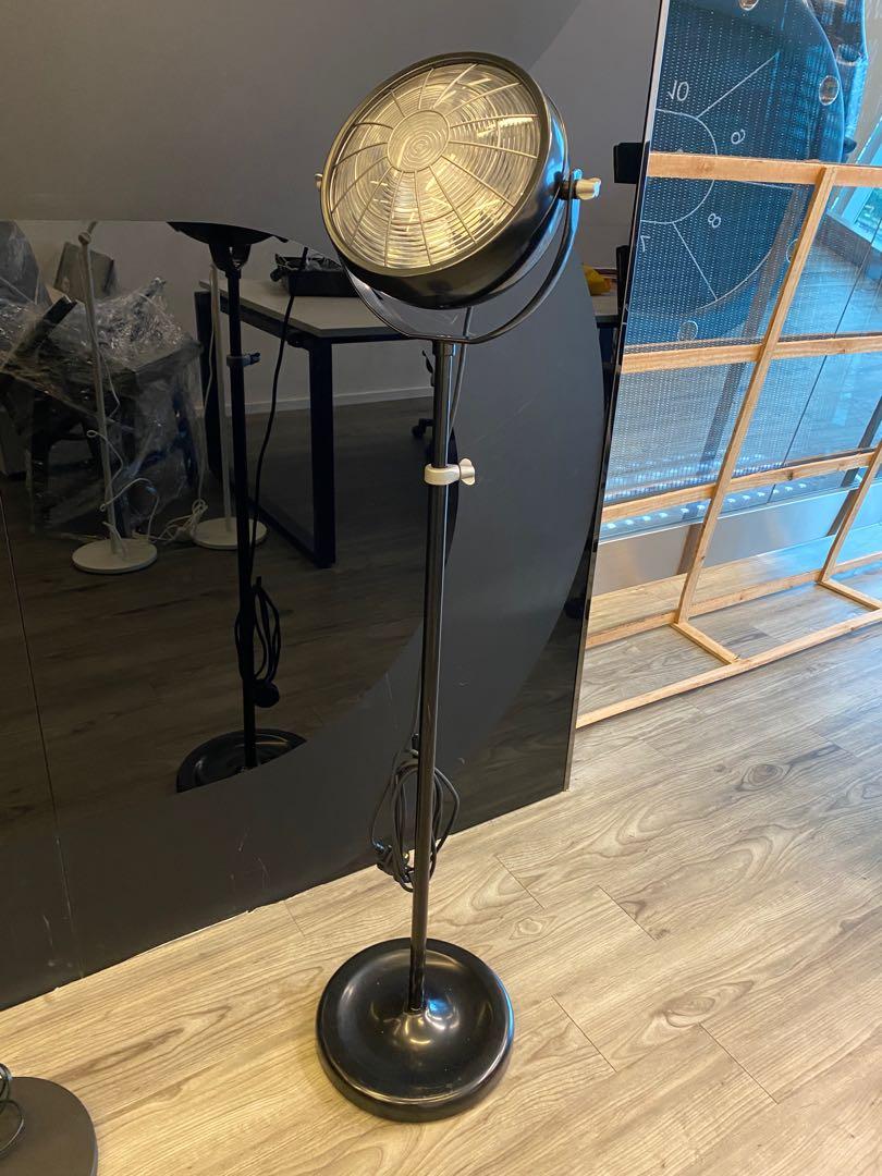 Svartnora floor lamp deals