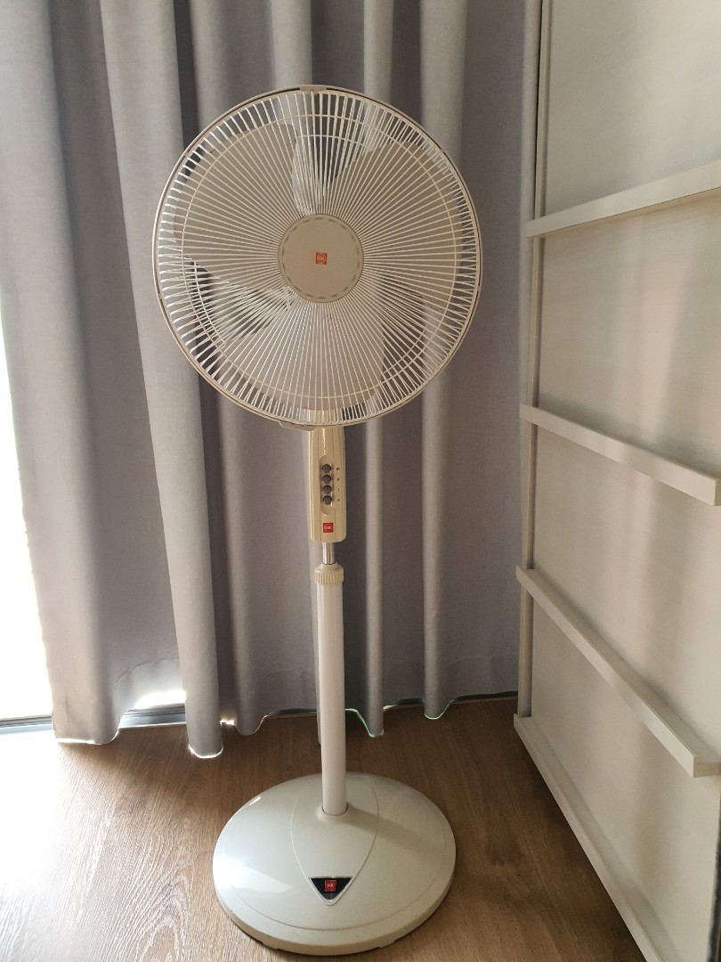 KDK P40US Pedestal Fan, Furniture & Home Living, Lighting & Fans, Fans