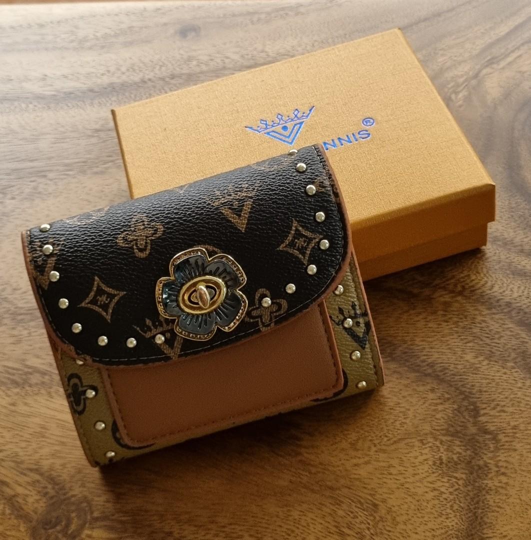 Ladies billfolds and wallets clearance