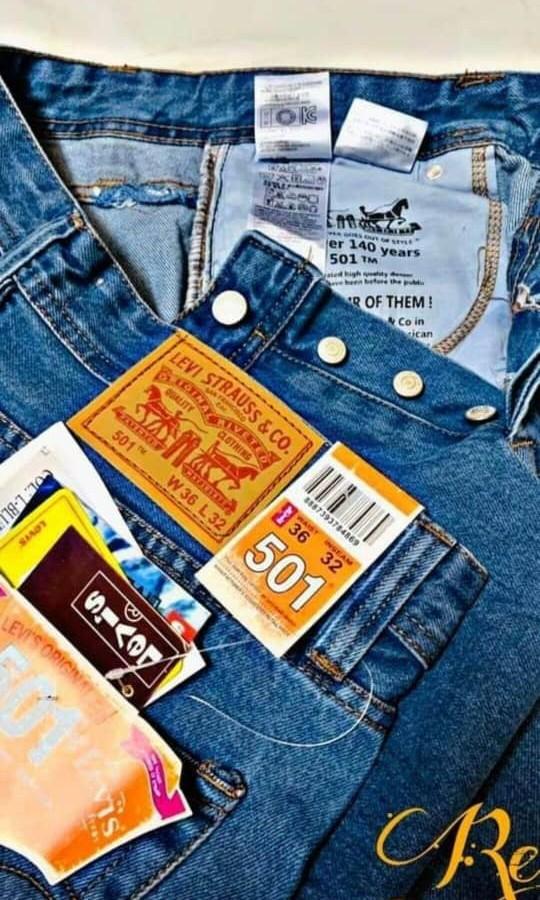 Levis on sale 28 inseam