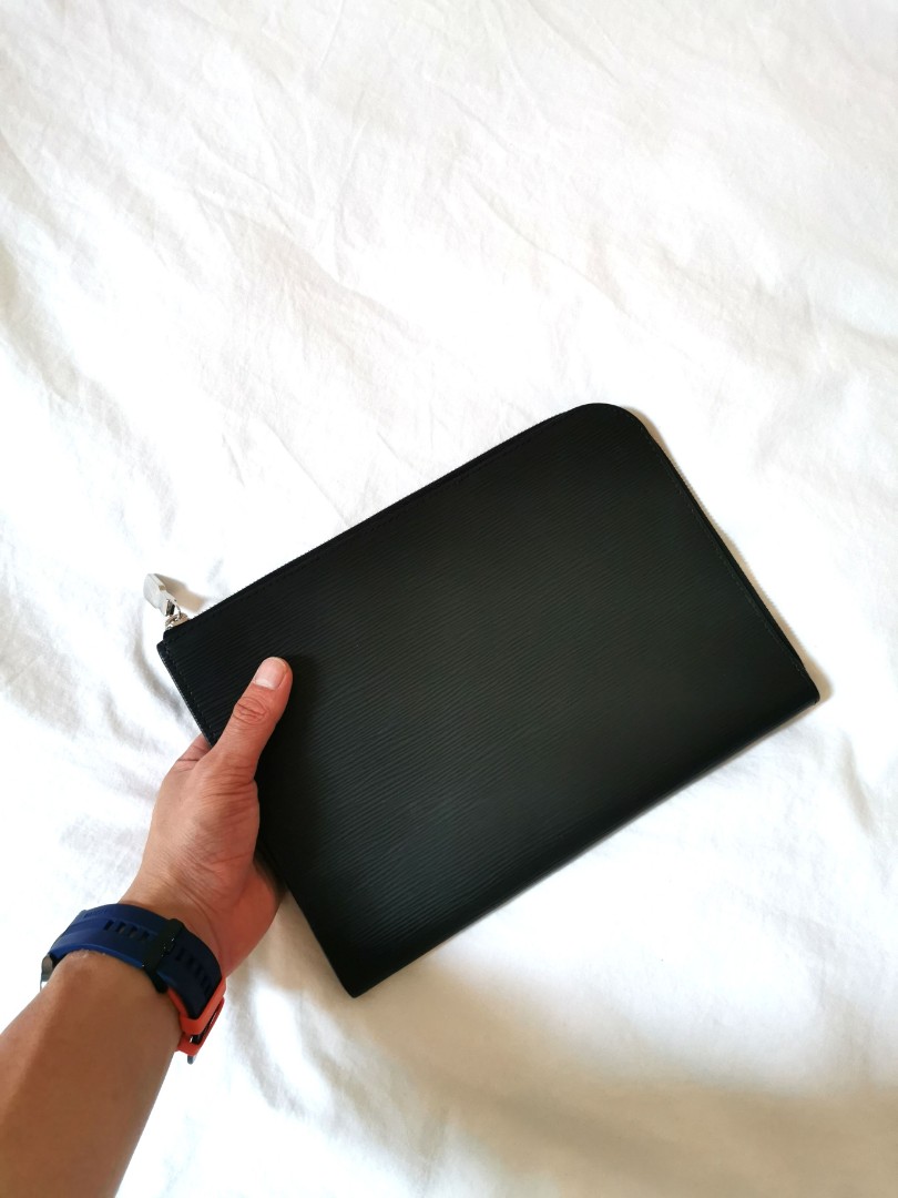 Pochette macbook 2025 louis vuitton