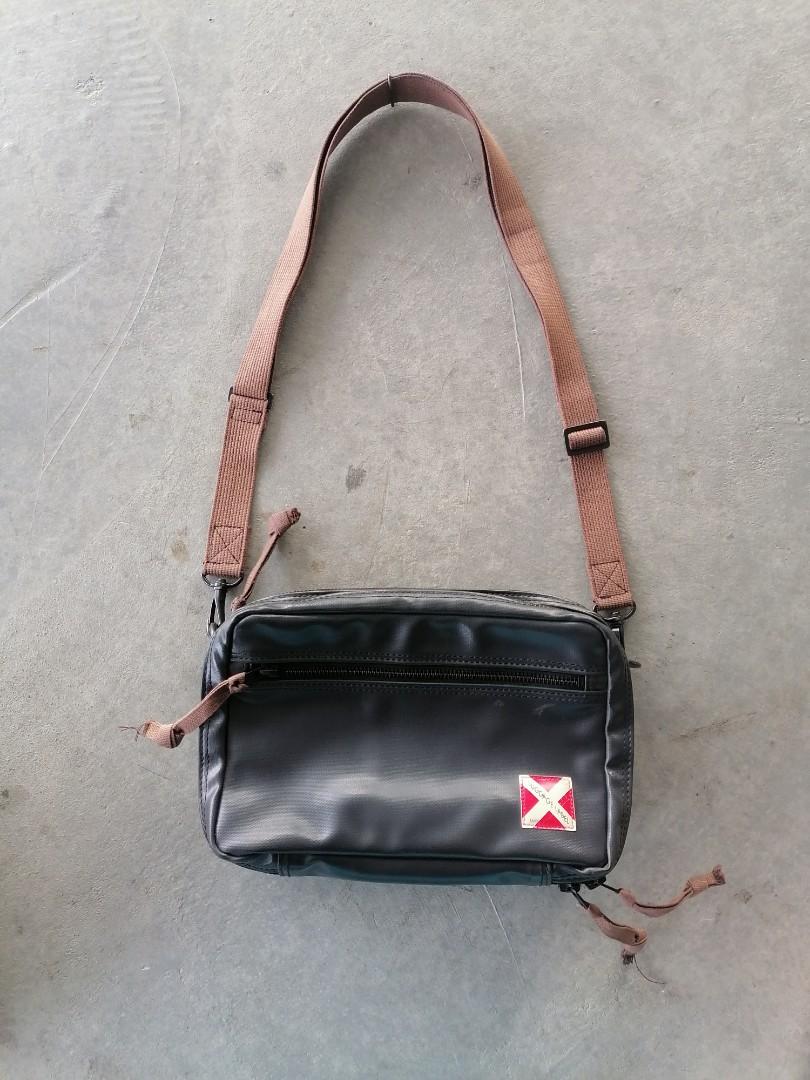 Luggage label japan sling bag S
