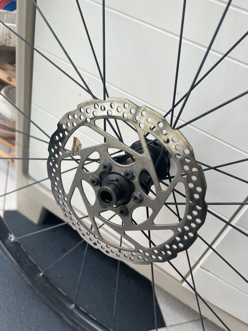 Mavic Aksium disc rear wheel Sports Equipment Bicycles Parts