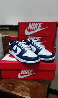 (Category: ) located in . Submitted by tosneakers (Listing ID 1169824524, Image 1). Description: .