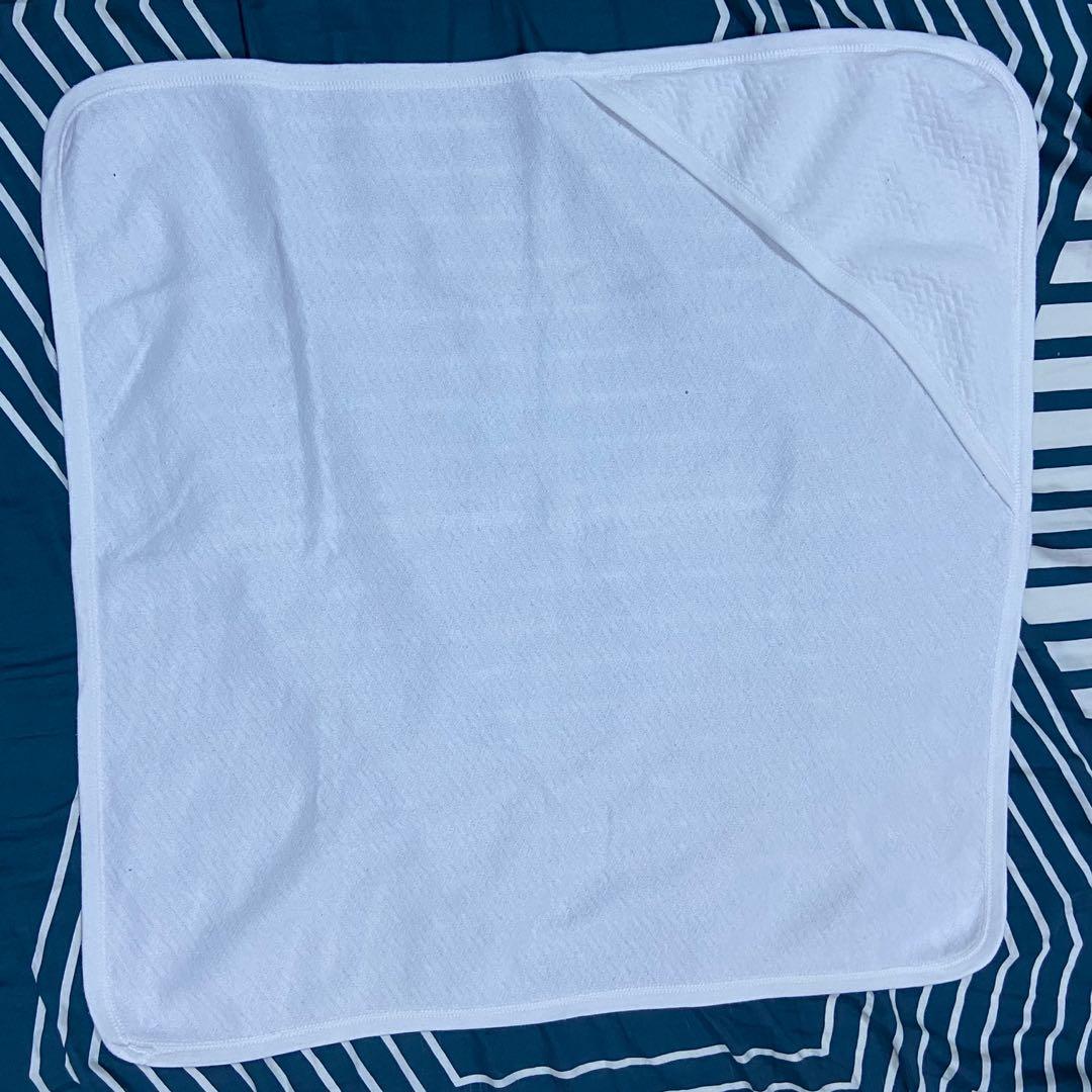 Pranela blanket top