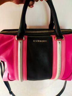 Preloved Givenchy lucrezia ball