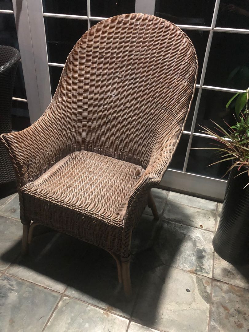 1 rattan chair