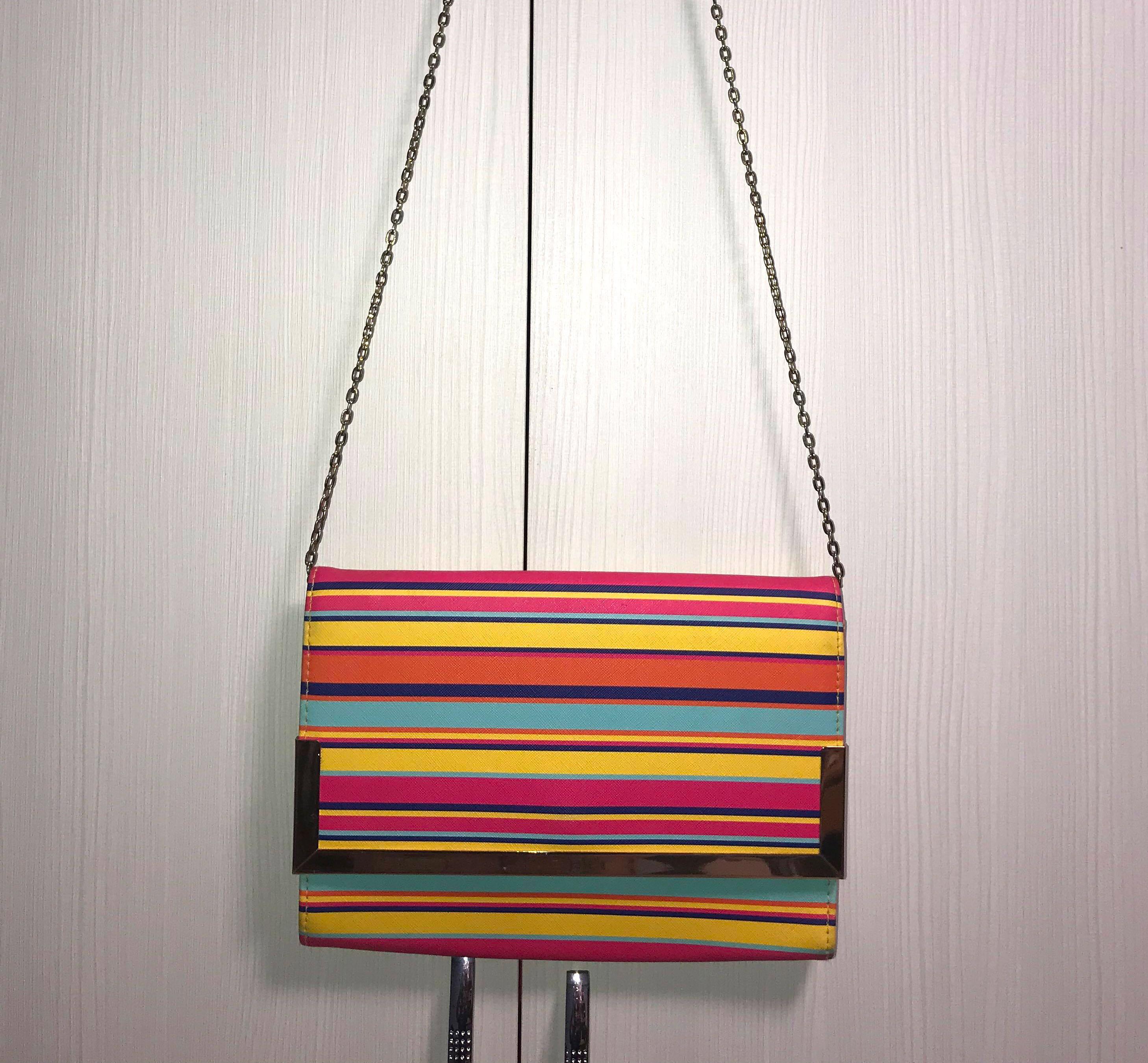 Rp 80 Designer Colette Hayman Tropical fun summer clutch used 1x