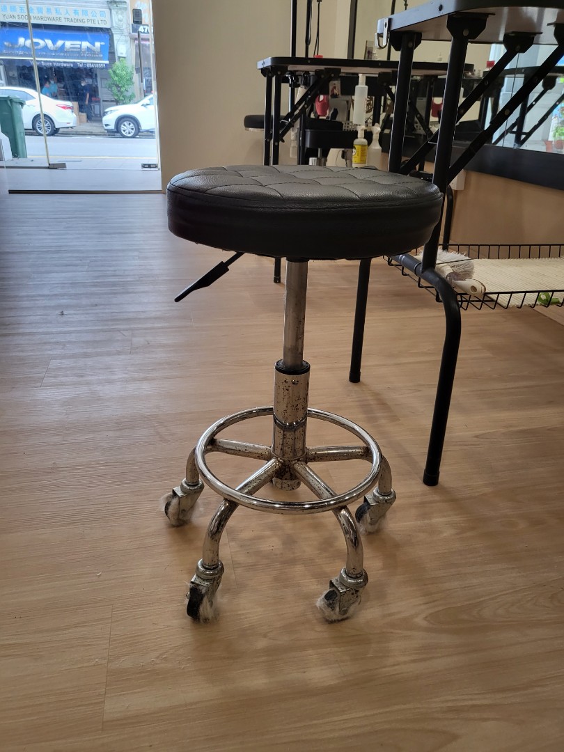 salon stool