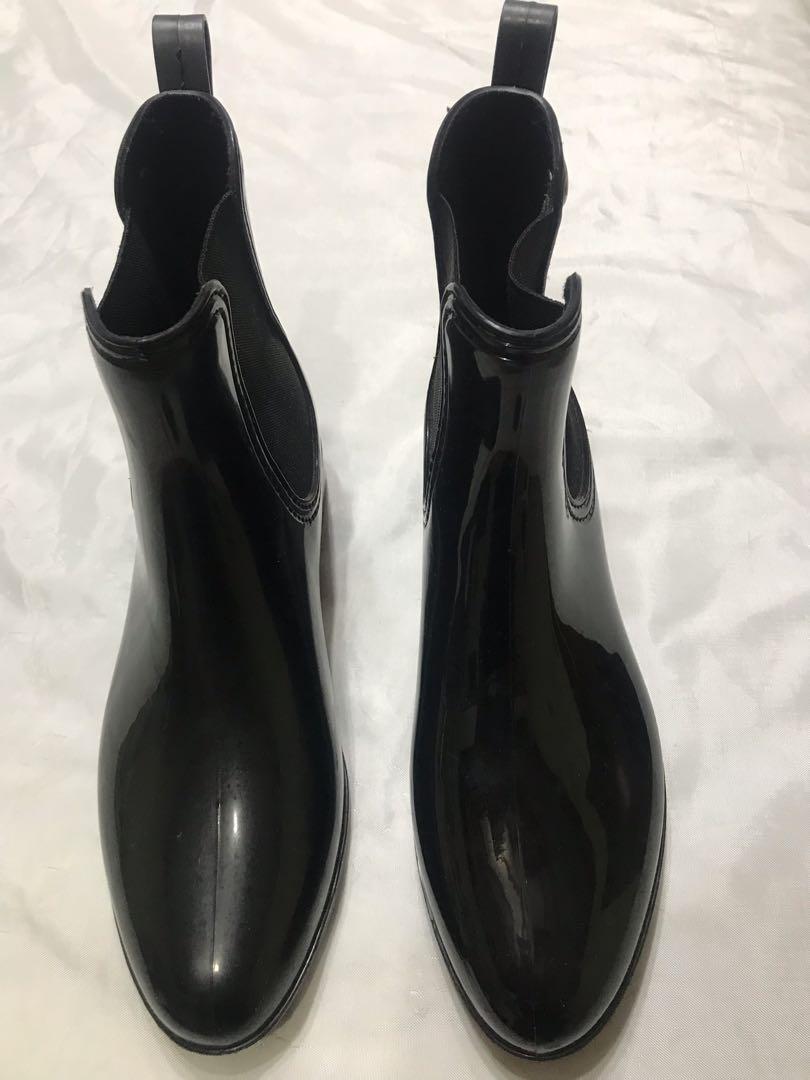 Silky toes top rain boots
