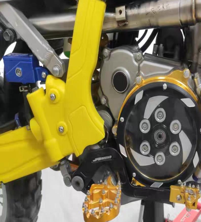 SUZUKI DRZ400 FRAME GUARD, Motorcycles, Motorcycle Accessories on Carousell