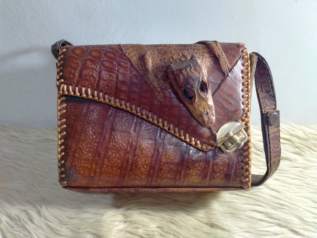Vintage alligator purse head - Gem
