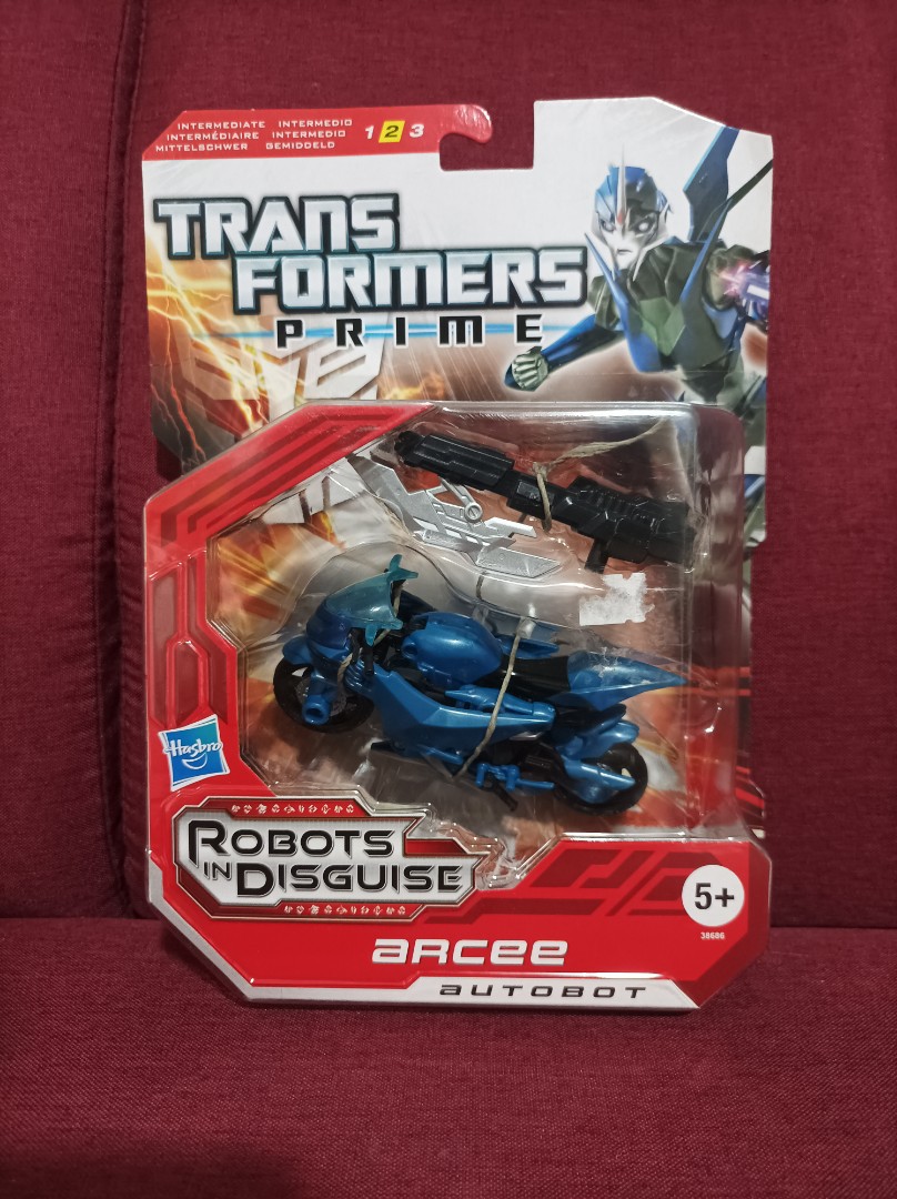 Transformers Prime RID Arcee, Hobbies & Toys, Toys & Games on Carousell
