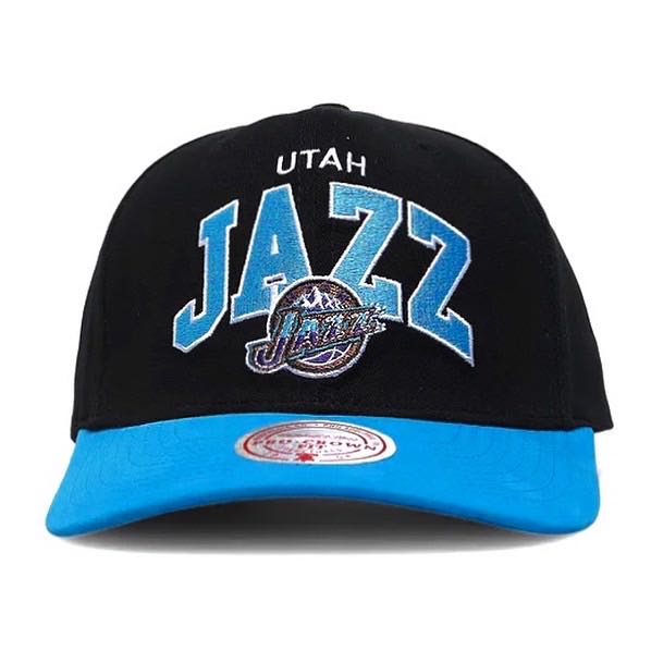 Mitchell & Ness Utah Jazz 'Highway' Pro Crown Snapback Light Blue