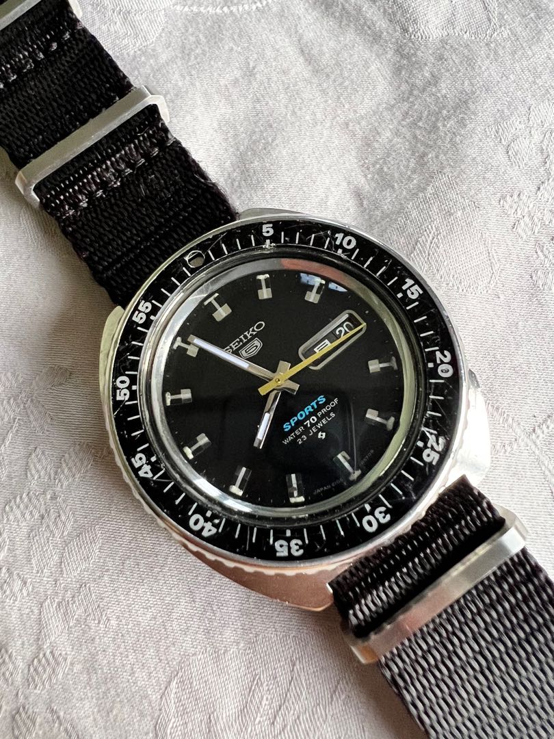 セイコーSEIKO 5 スポーツ6106-8510 ブラック