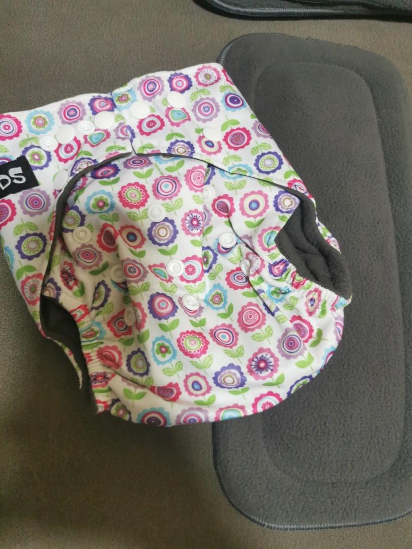 Washable / Reusable Cloth Baby Diaper (Category: Diapers & Baby Wipes) located in Manila. Submitted by kitsymacam (Listing ID 1169835839, Image 2). Description: Quids brand. Never been used. With 5 bamboo inserts included..