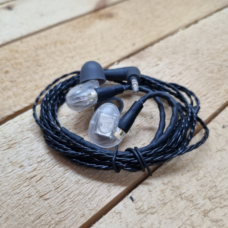 Westone UM PRO50 [Redesign Review Model]