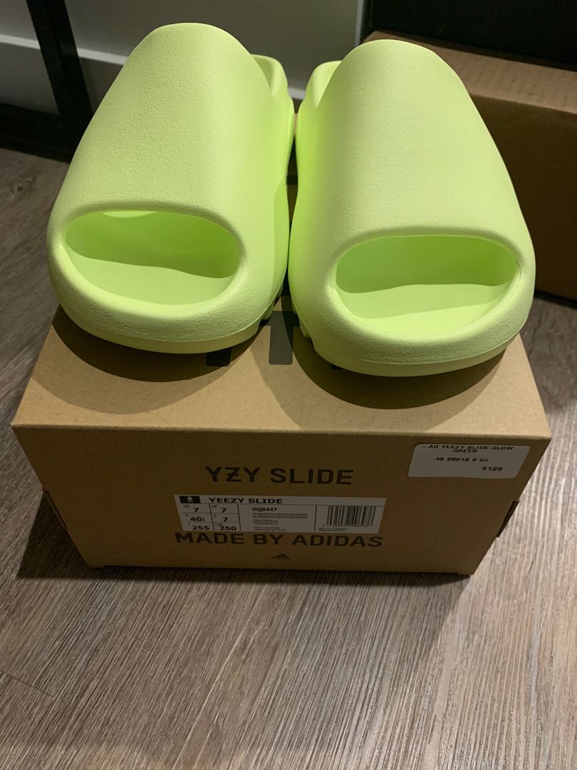 Yeezy Slide Glow Green, Men's Fashion, Footwear, Flipflops and Slides on  Carousell