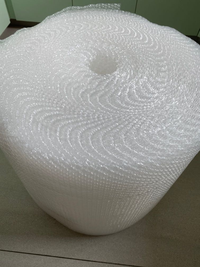 Bubble wrap, Furniture & Home Living, Home Improvement & Organisation