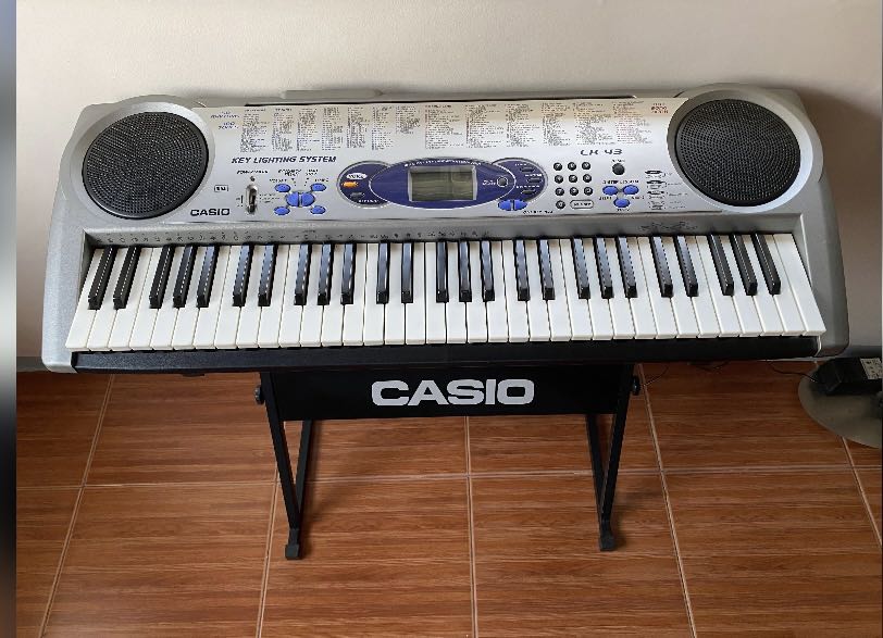 Casio LK43 Keyboard, Hobbies & Toys, Music & Media, Musical