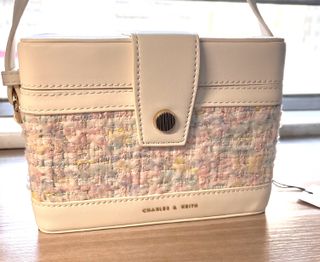 （分類：）位於 。 由 venussss1012 提交（商品編號 1171688365，圖片 1）。簡介： 。