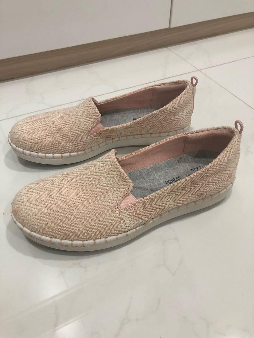Clarks cloudsteppers slip on shoes size 38