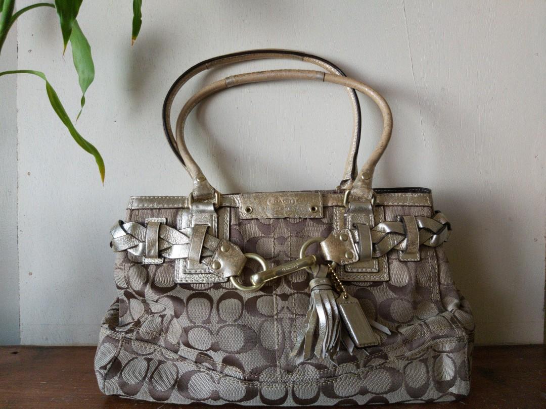 Coach hampton clearance signature tote