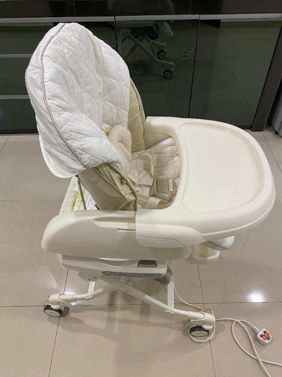 Combi auto swing high top chair