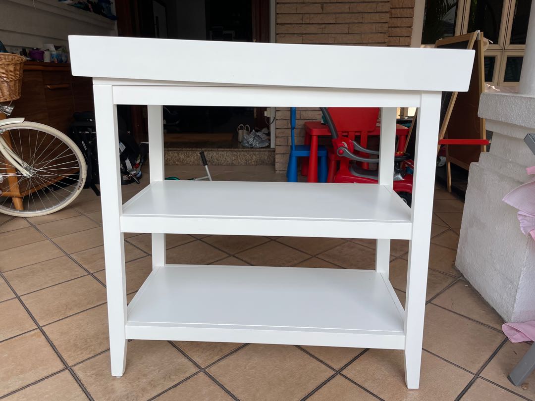 Crate and barrel changing table, Babies & Kids, Baby Nursery & Kids