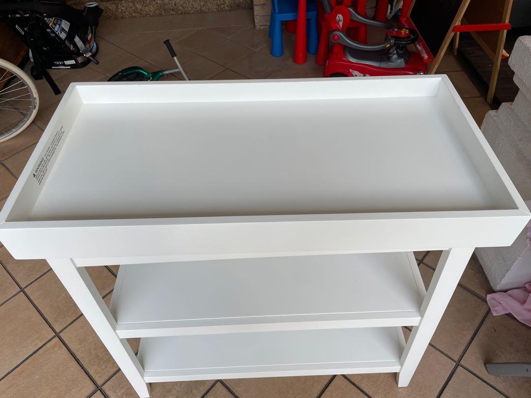 Crate and barrel changing table, Babies & Kids, Baby Nursery & Kids