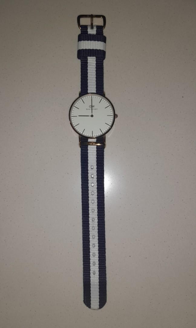Daniel wellington navy blue sale