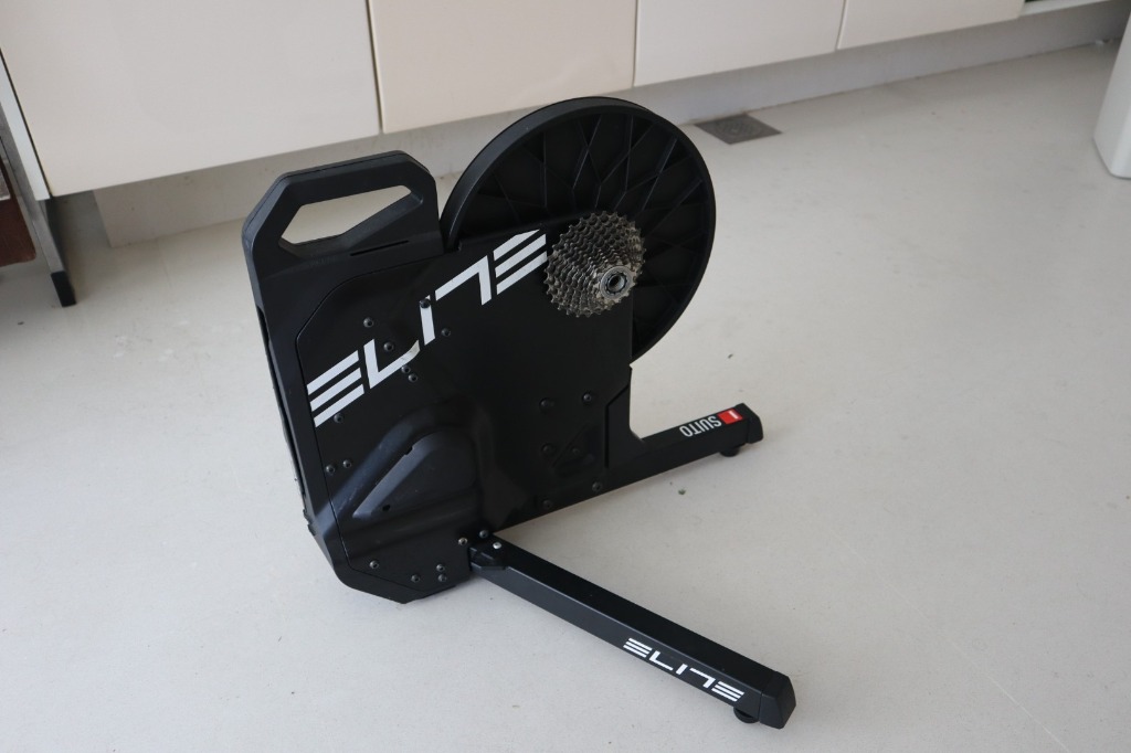 Elite Suito smart turbo trainer, Sports Equipment, Bicycles & Parts