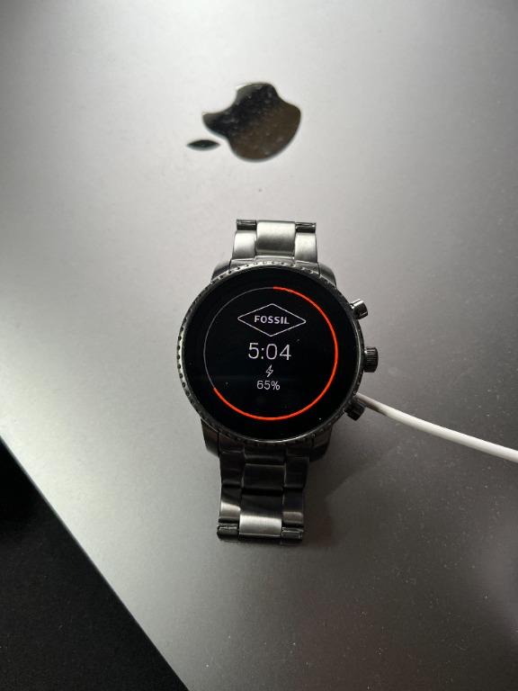 Q explorist clearance black smartwatch