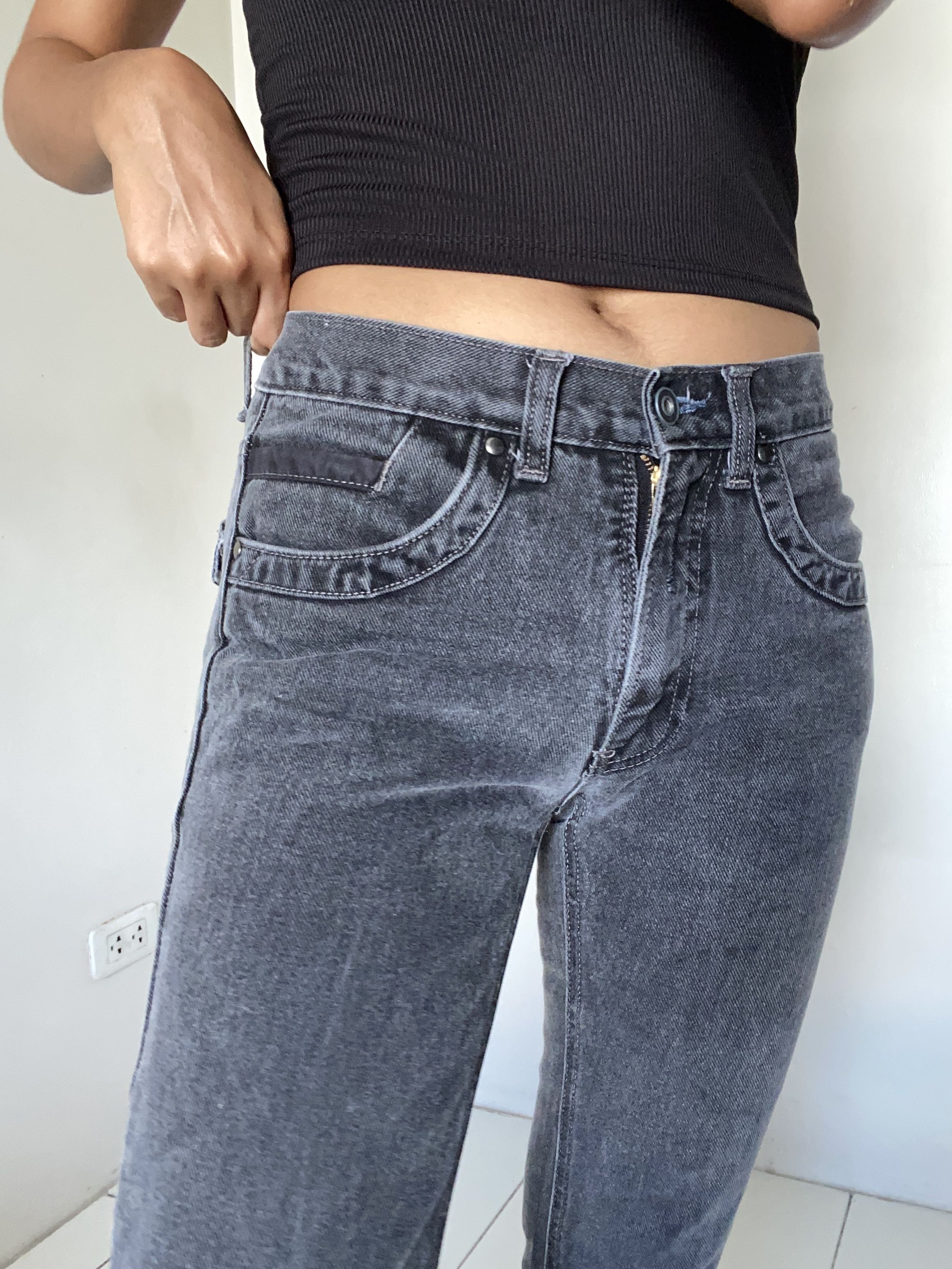Gray StraightLeg Jeans, Women's Fashion, Bottoms, Jeans on Carousell