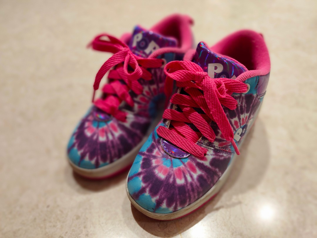 HEELYS "POP" Shoes, Babies & Kids, Babies & Kids Fashion on Carousell