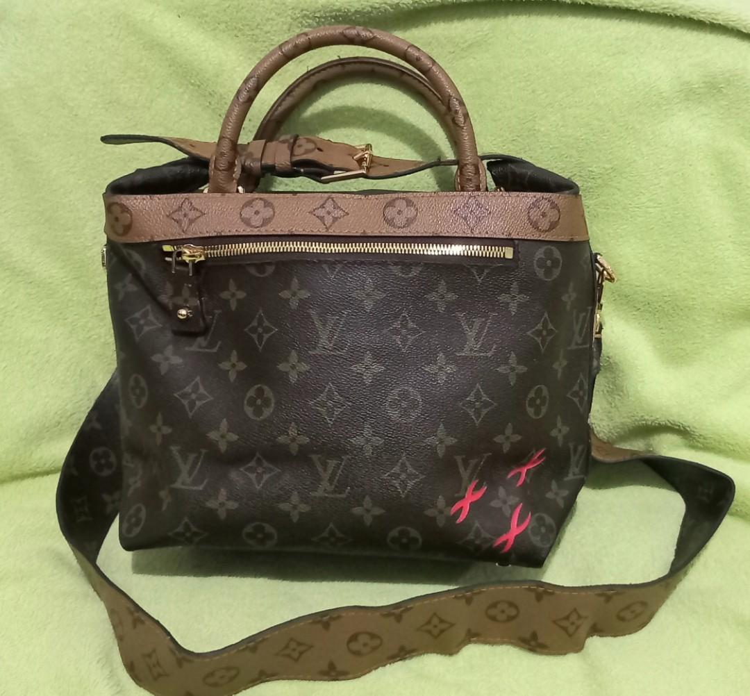 Tas Louis Vuitton City Cruiser Handbag Reverse Monogram Canvas PM